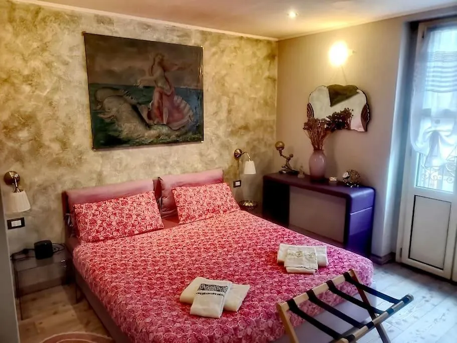 Centrale-Luxury Apartment With Garden Terrace Milan