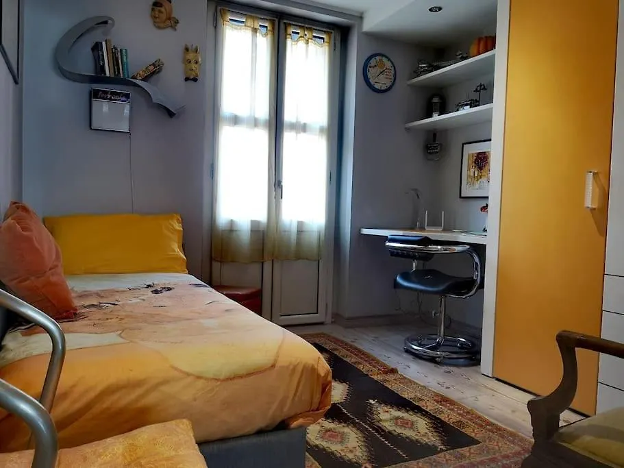 Centrale-Luxury Apartment With Garden Terrace Milan
