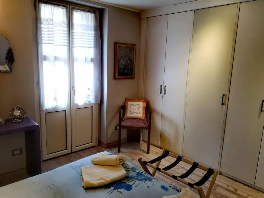 Centrale-Luxury Apartment With Garden Terrace Milan Italy