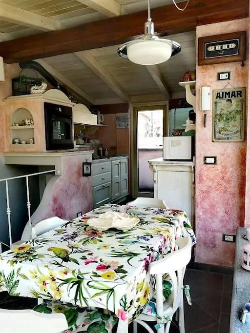 Centrale-Luxury Apartment With Garden Terrace Milan Italy