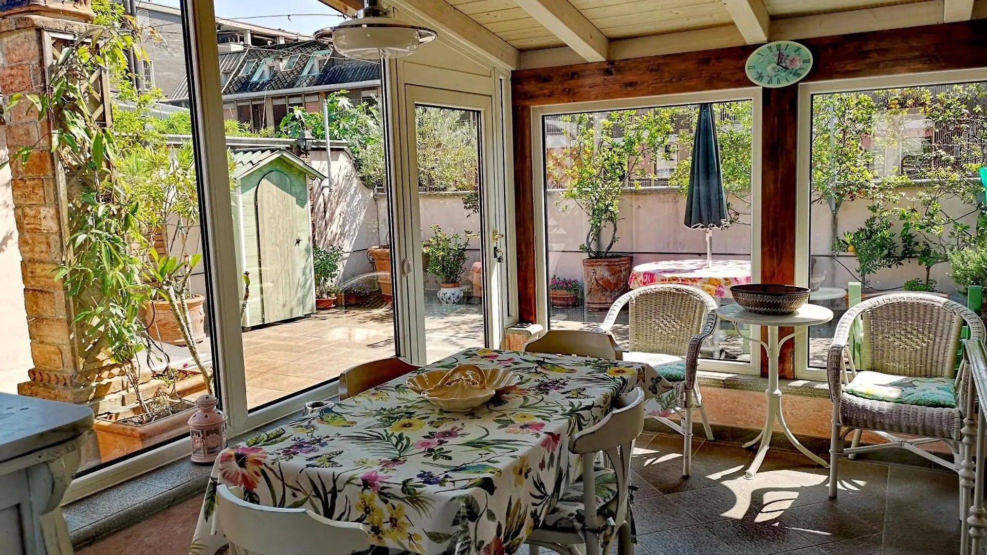 Centrale-Luxury Apartment With Garden Terrace Milan